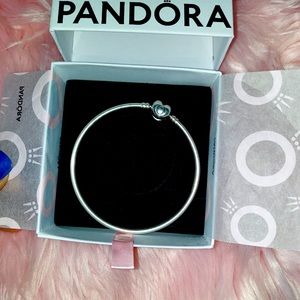 Pandora Bangle heart closure.